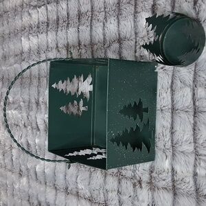 Vintage 1999 LTD Commodities Inc. Hunter Green Metal Pine Trees Candle Holders